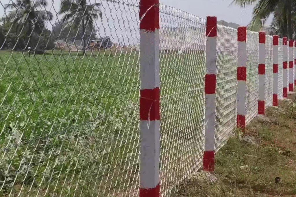 vinyl fence