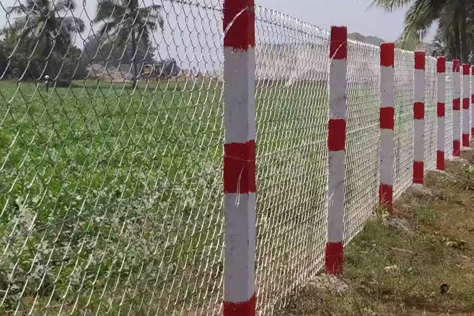 vinyl fence